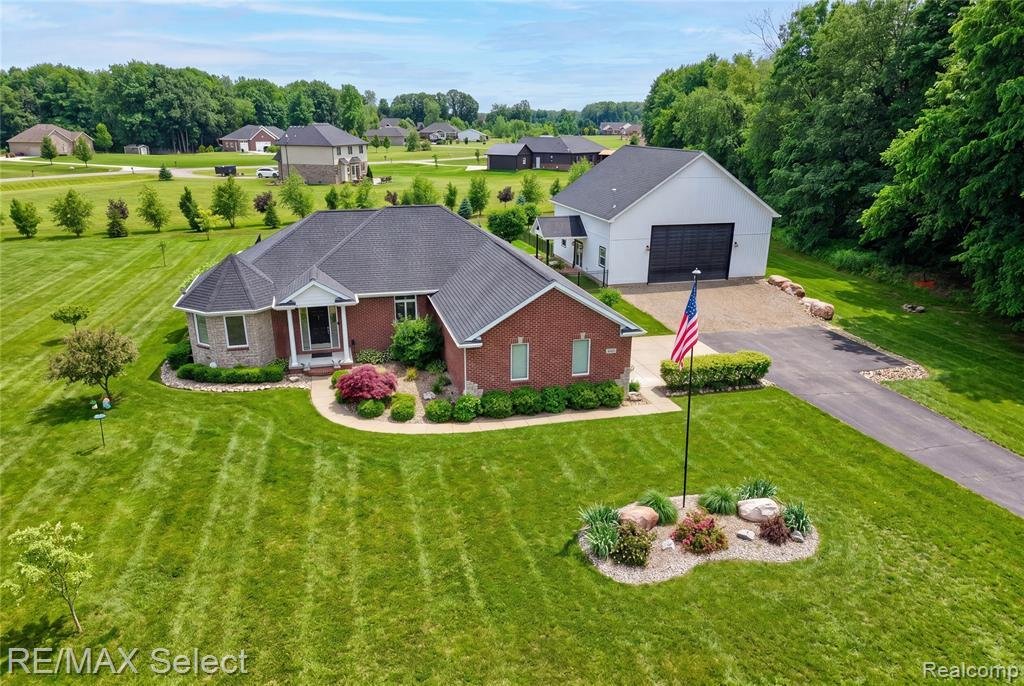 House in Imlay City, Michigan, United States 1 - 18307771