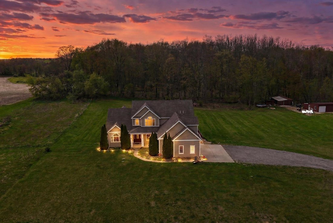 House in Sheridan, Michigan, United States 1 - 18309973