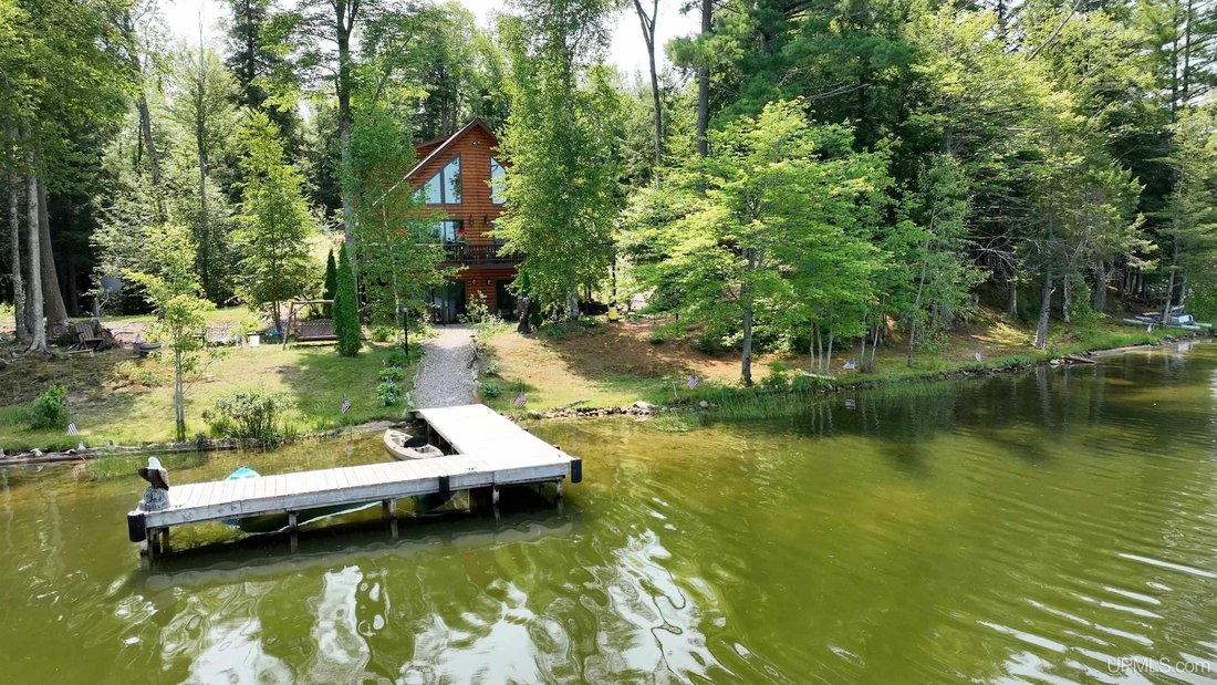 House in Munising, Michigan, United States 3 - 18309193