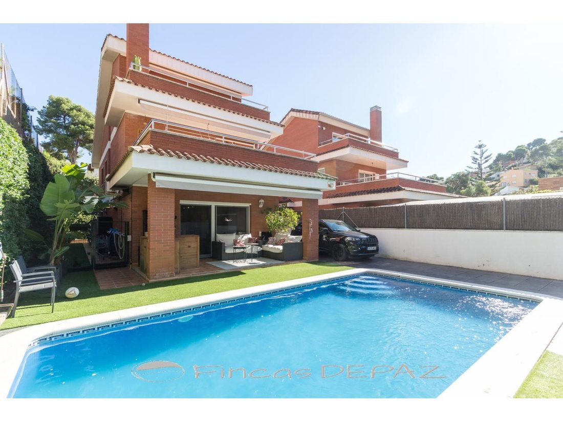 Chalet in Castelldefels, Catalonia, Spain 1 - 18312264