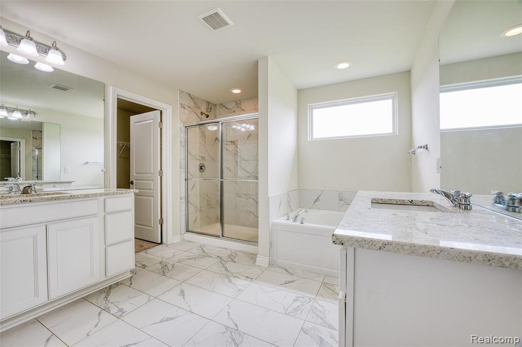 House in Orion charter Township, Michigan, United States 5 - 18309158
