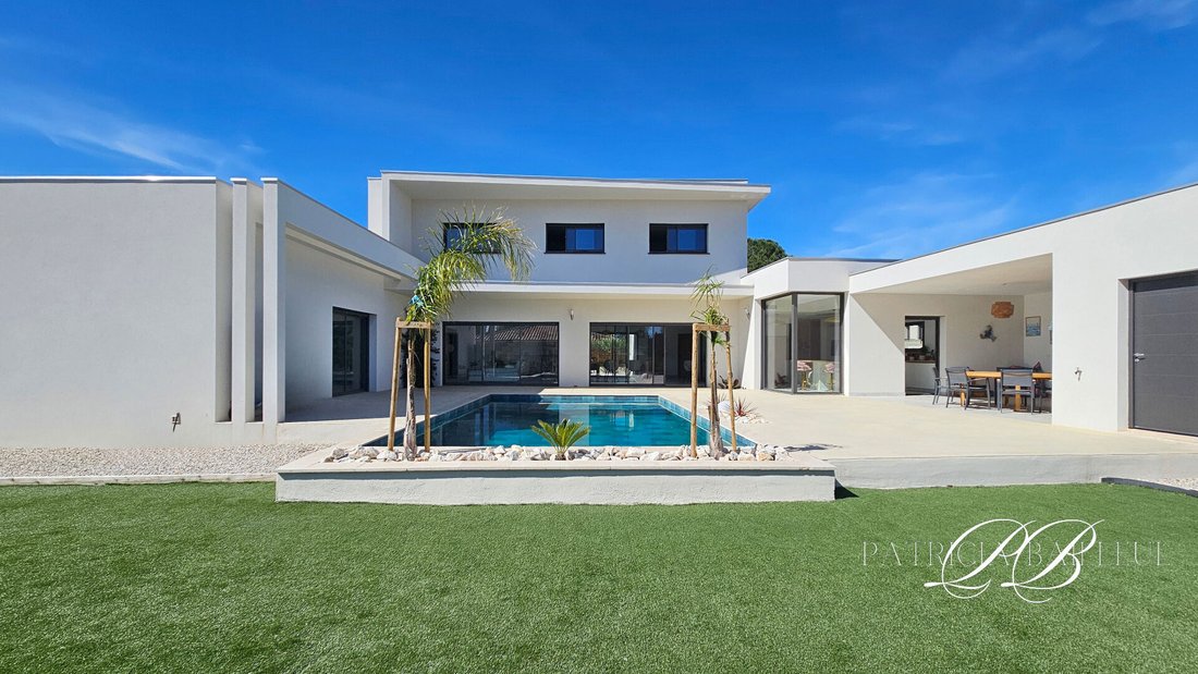 Villa in Saint-Feliu-d'Avall, Occitania, France 1 - 18310674
