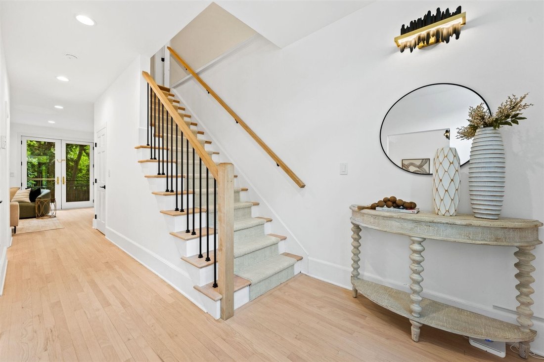 Condo in Ann Arbor, Michigan, United States 3 - 18308512