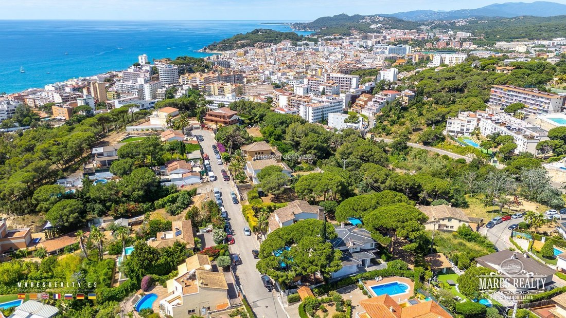 House in Lloret de Mar, Catalonia, Spain 2 - 18312536