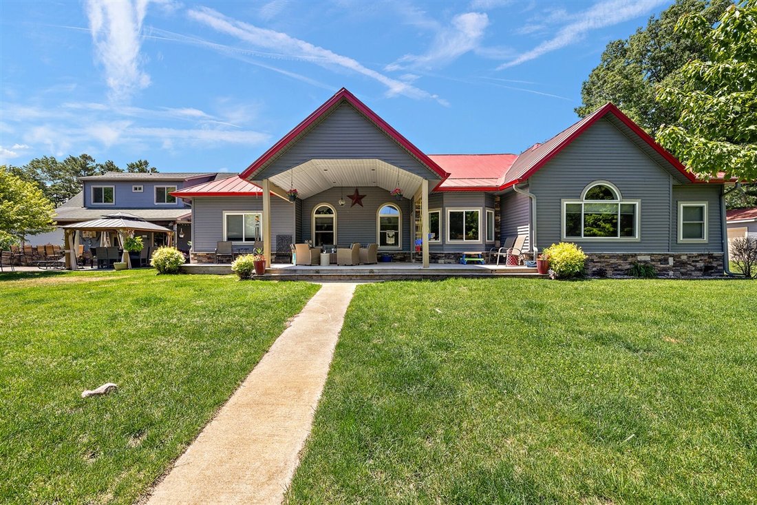 House in Mears, Michigan, United States 3 - 18309848