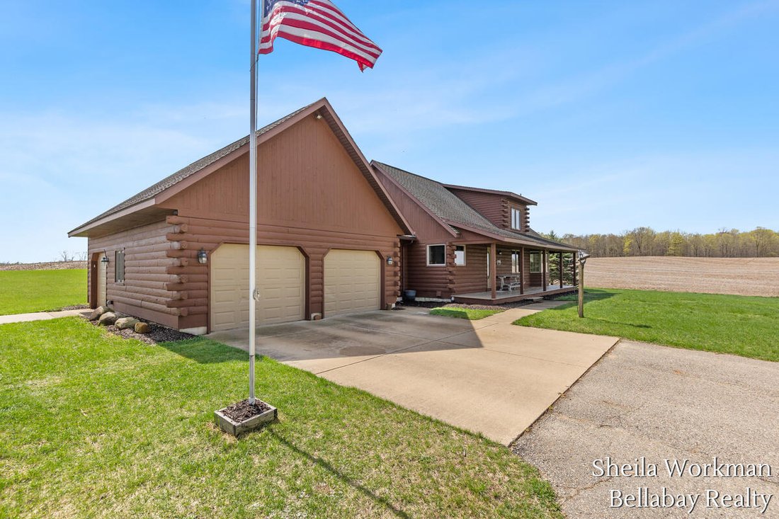 House in Caledonia, Michigan, United States 2 - 18309192