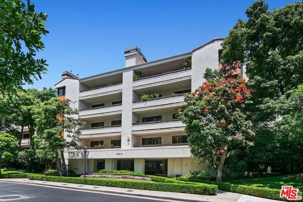 Condo in Los Angeles, California, United States 5 - 18312306