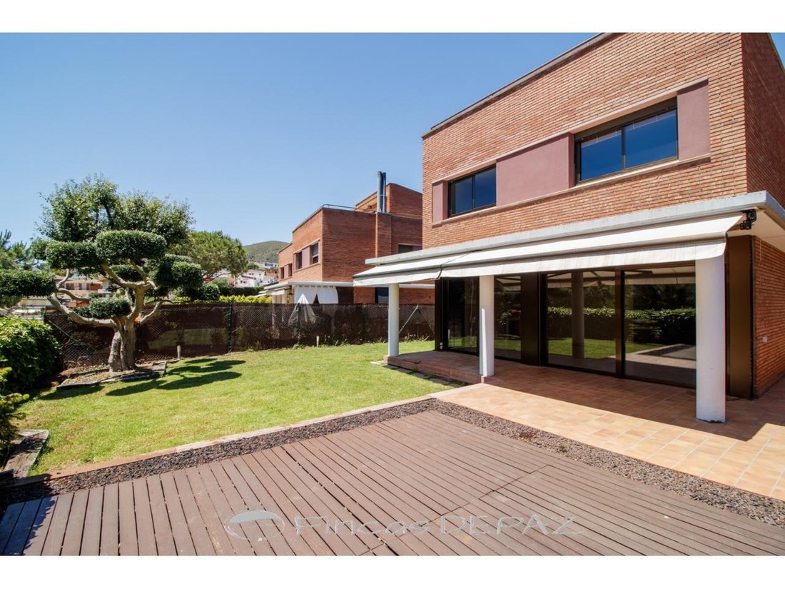 Chalet in Castelldefels, Catalonia, Spain 2 - 18312403
