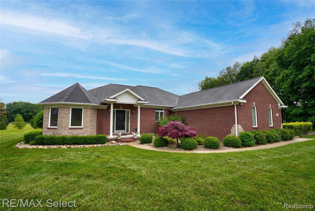 House in Imlay City, Michigan, United States 3 - 18307771