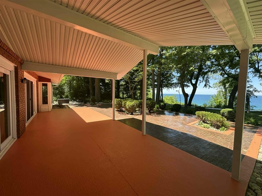 House in Benton Harbor, Michigan, United States 5 - 18310032
