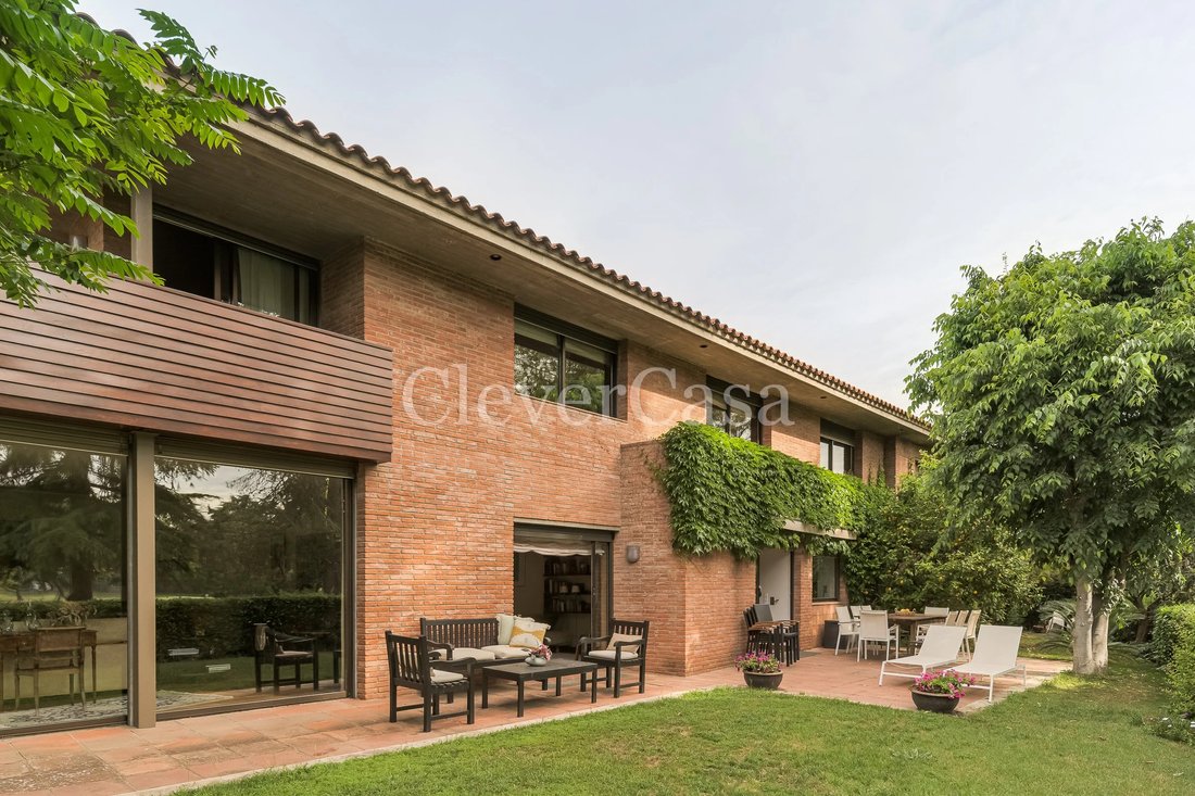 Villa in Sant Cugat del Valles, Catalonia, Spain 1 - 18311879
