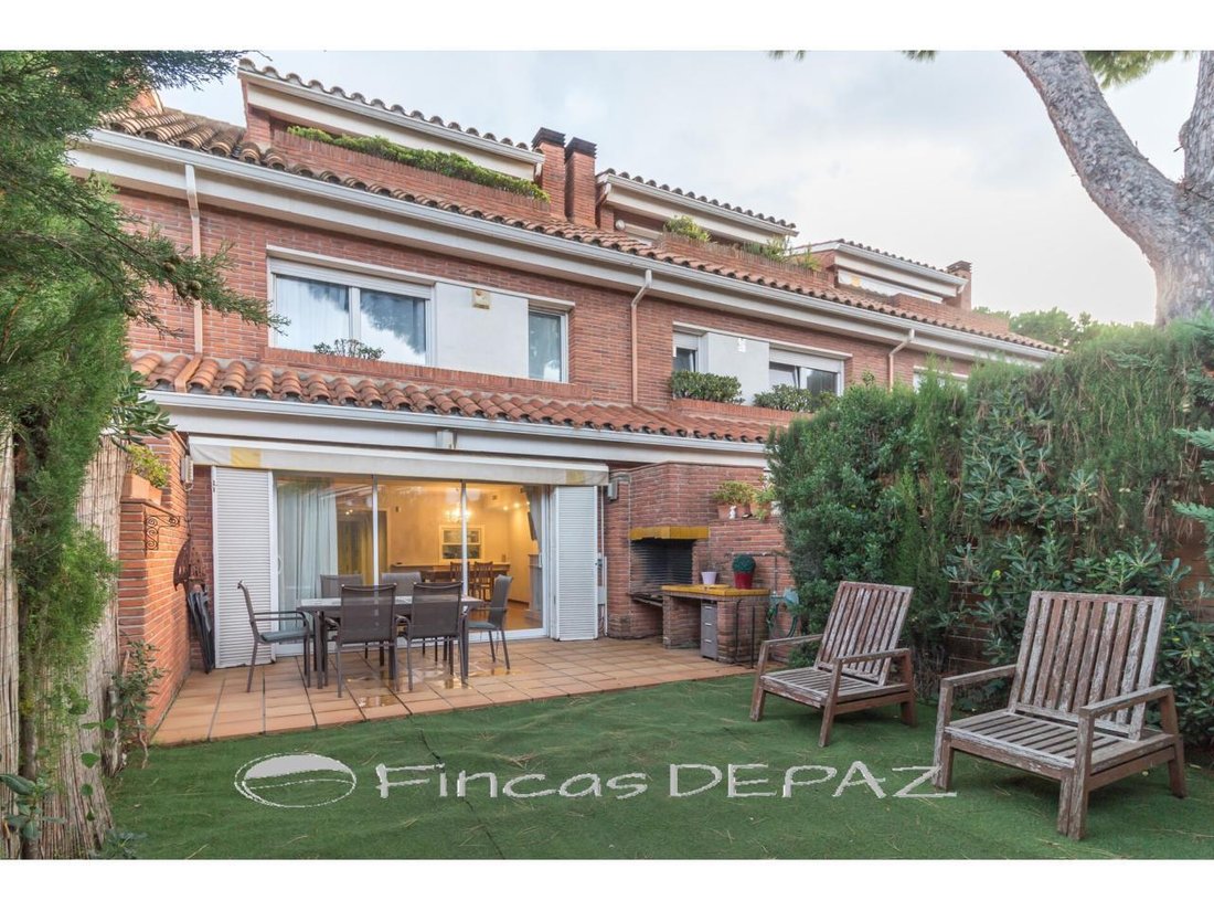 Townhouse in Gava, Catalonia, Spain 3 - 18311936