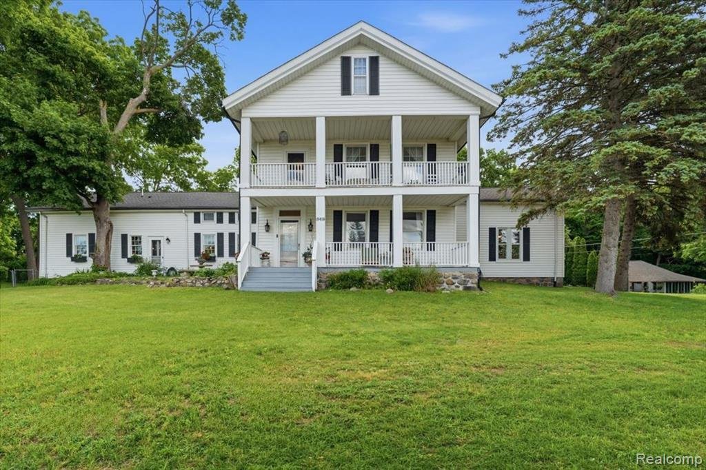 House in Pontiac, Michigan, United States 1 - 18309845