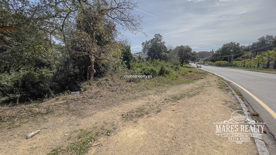Land in Lloret de Mar, Catalonia, Spain 3 - 18311877