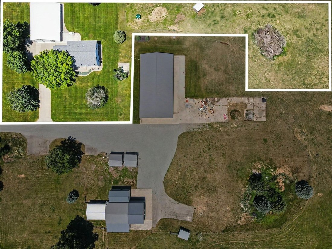 House in Hamilton, Michigan, United States 2 - 18310028