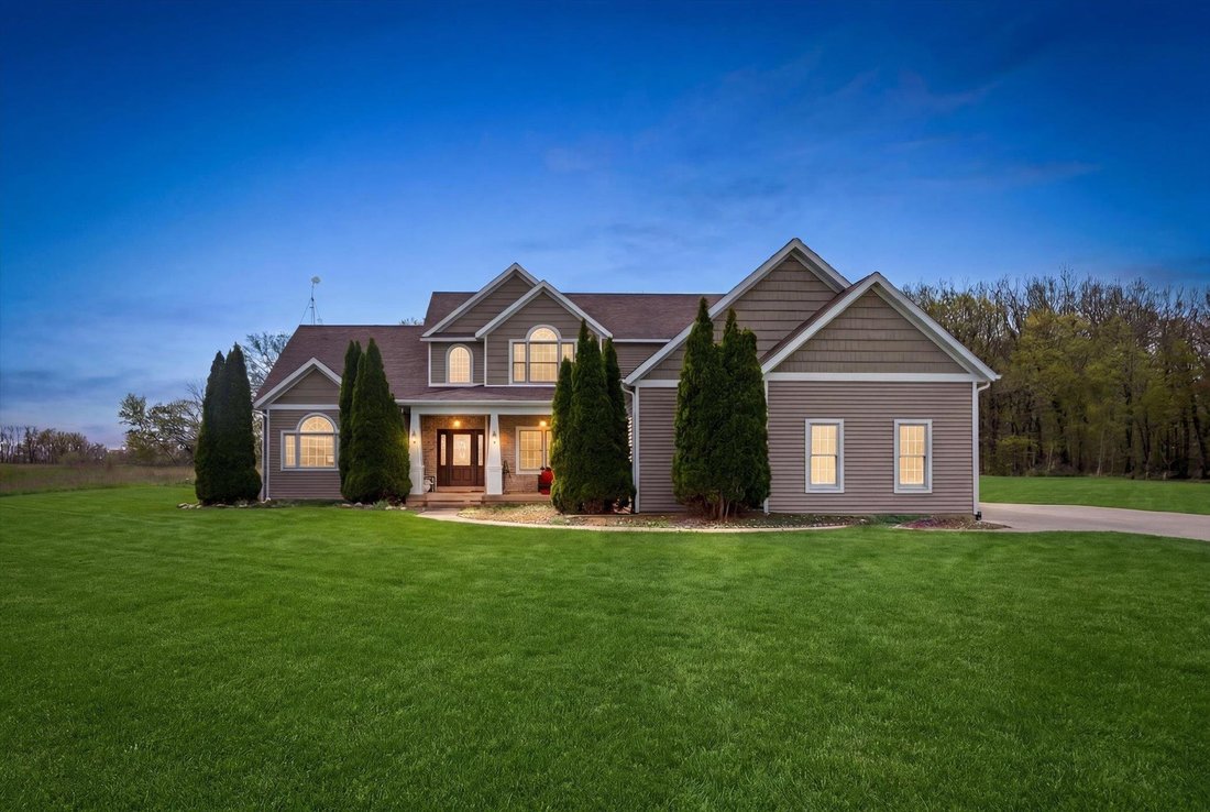 House in Sheridan, Michigan, United States 2 - 18309973