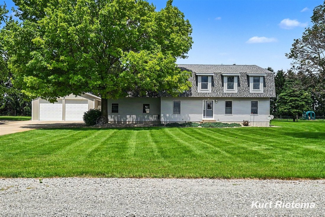 House in Hamilton, Michigan, United States 4 - 18310028