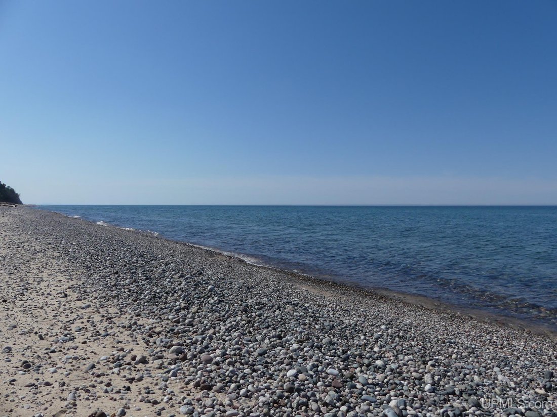 House in Grand Marais, Michigan, United States 3 - 18309484