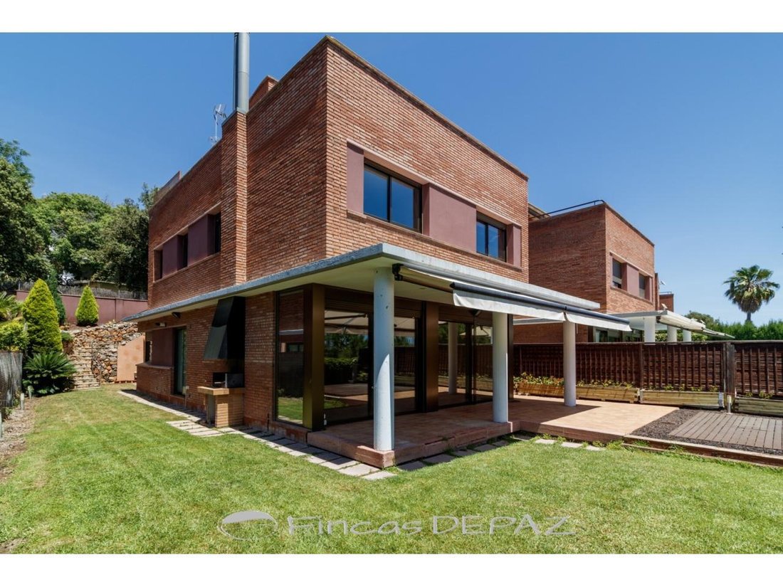 Chalet in Castelldefels, Catalonia, Spain 4 - 18312403
