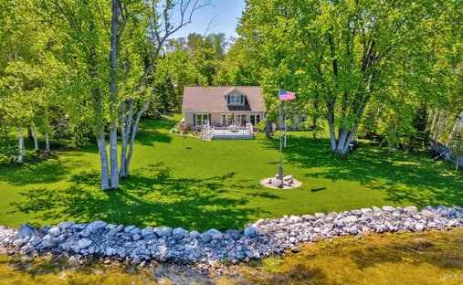 House in Germfask, Michigan, United States 1