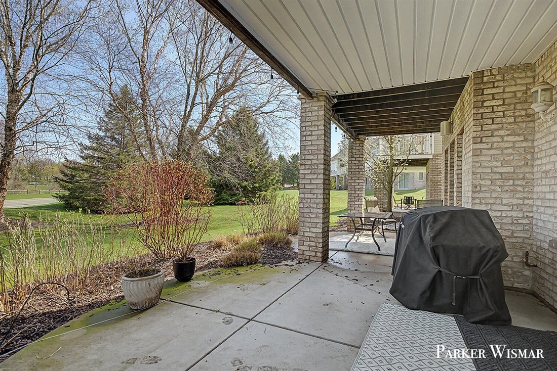 Condo in Byron Center, Michigan, United States 4 - 18308170