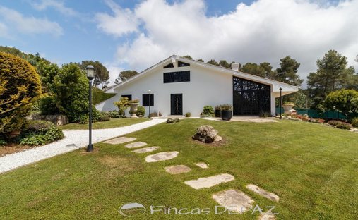 Chalet in Begues, Catalonia, Spain 1