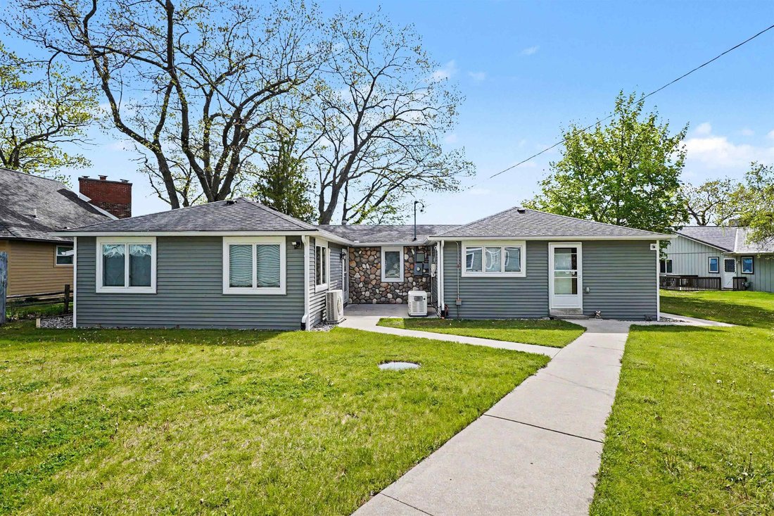 House in Tawas City, Michigan, United States 1 - 18308594