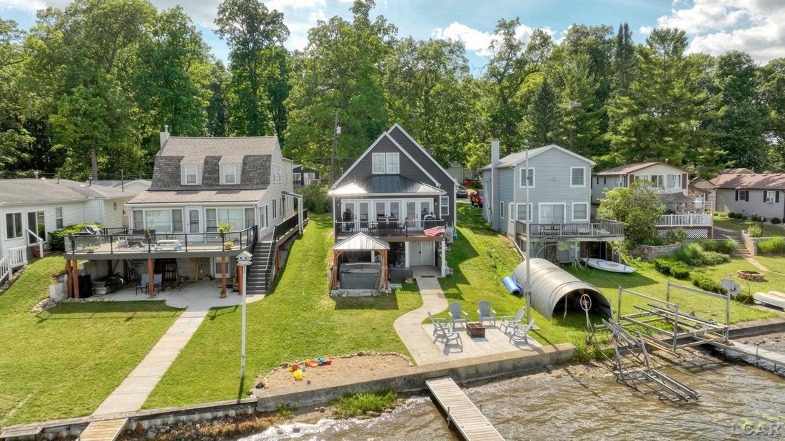 House in Manitou Beach-Devils Lake, Michigan, United States 1 - 18308761