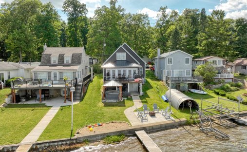 House in Manitou Beach-Devils Lake, Michigan, United States 1