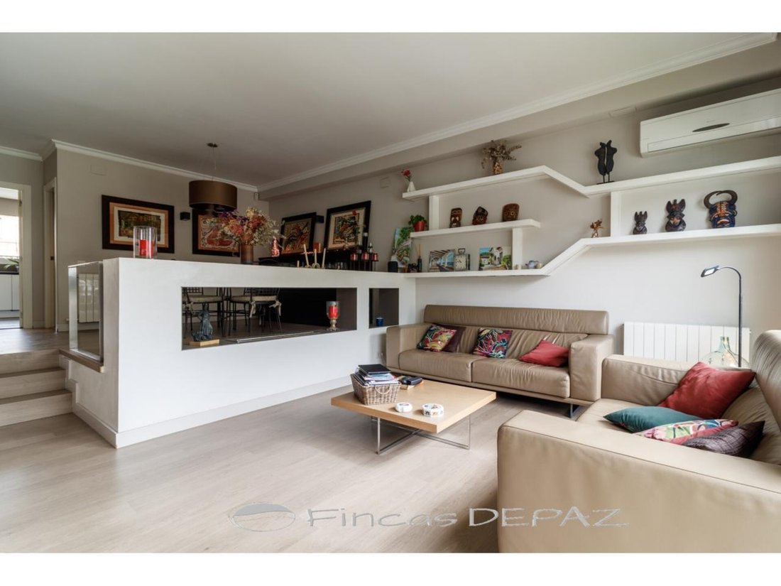 Townhouse in Castelldefels, Catalonia, Spain 2 - 18311887