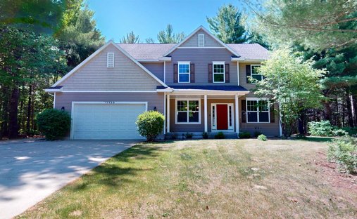 House in Williamsburg, Michigan, United States 1