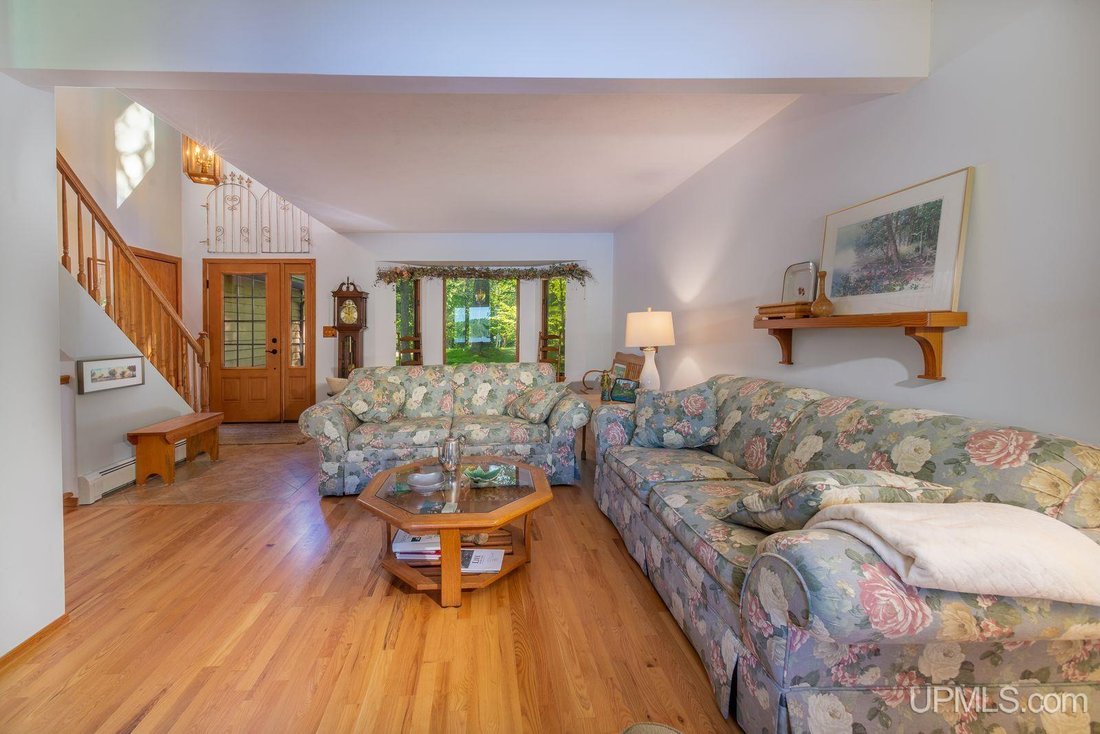 House in Ishpeming, Michigan, United States 4 - 18308659
