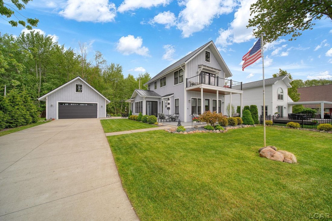 House in Manitou Beach-Devils Lake, Michigan, United States 1 - 18308947