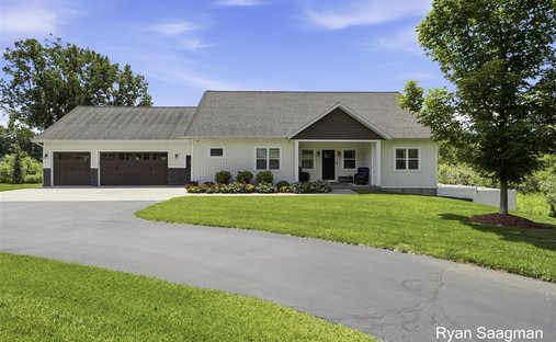 House in Cascade, Michigan, United States 1