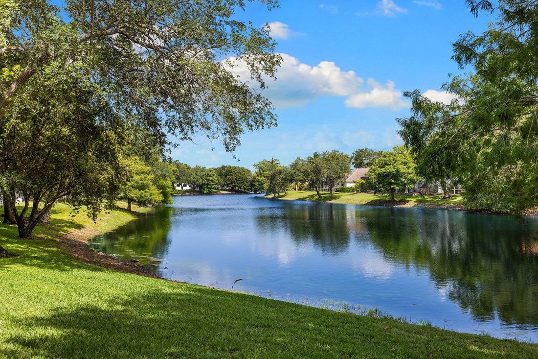House in Naples, Florida, United States 5 - 18089947