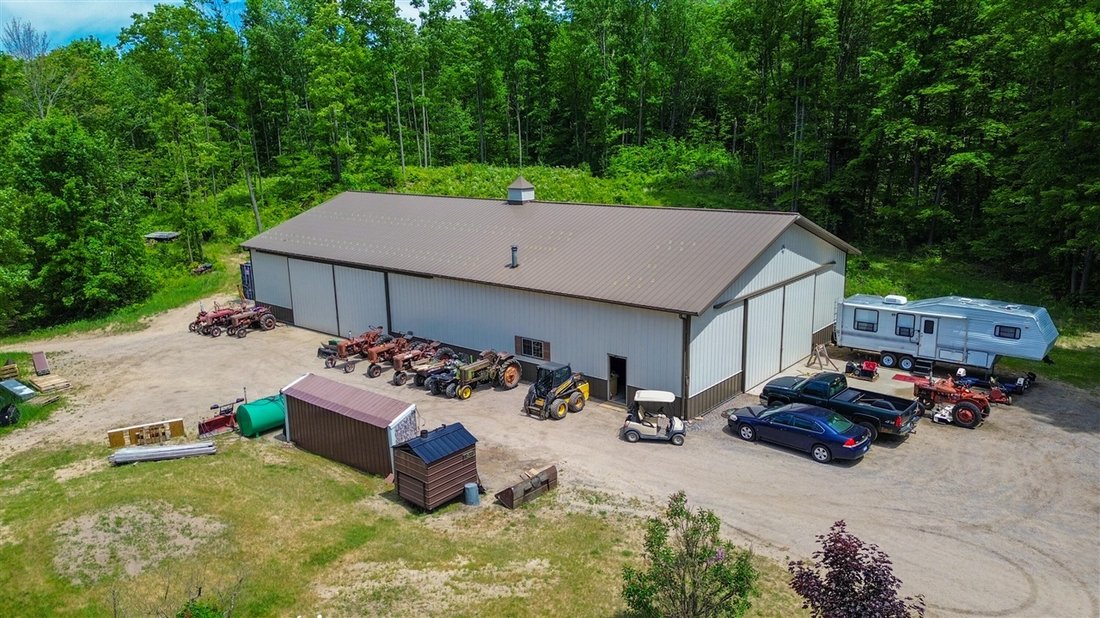 House in Rose City, Michigan, United States 3 - 18309322