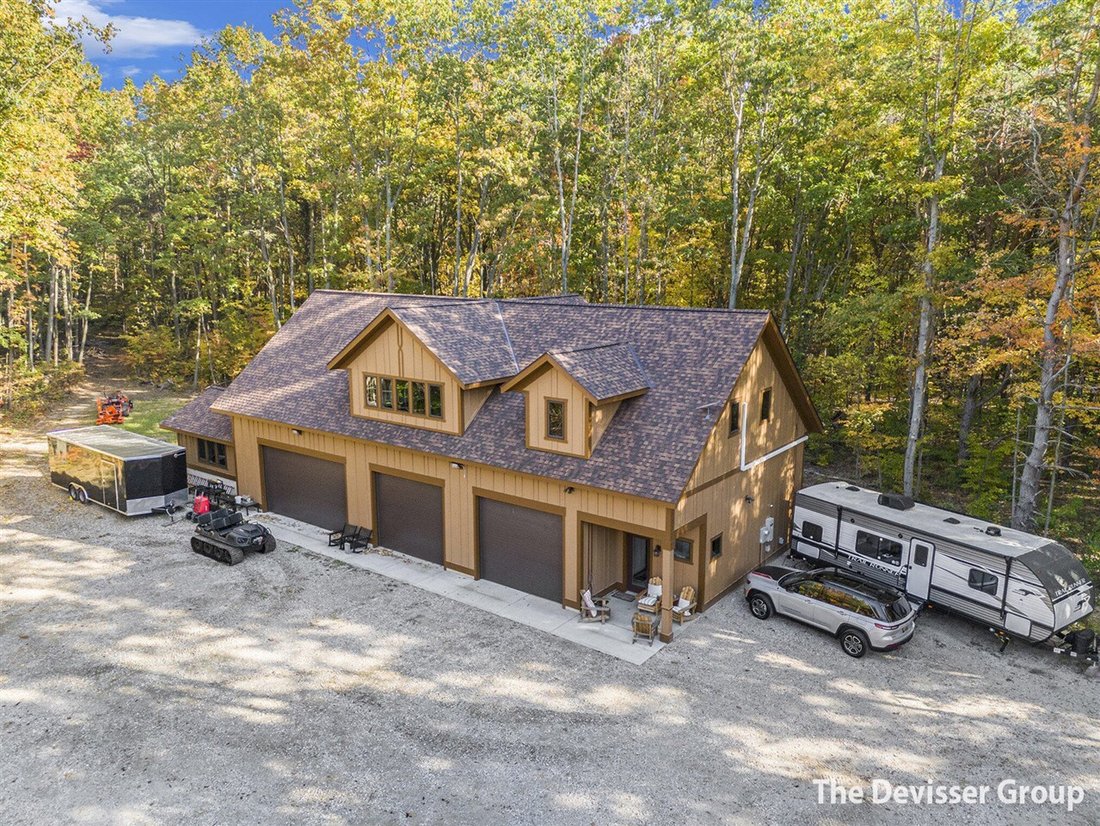 House in Fennville, Michigan, United States 1 - 18309295