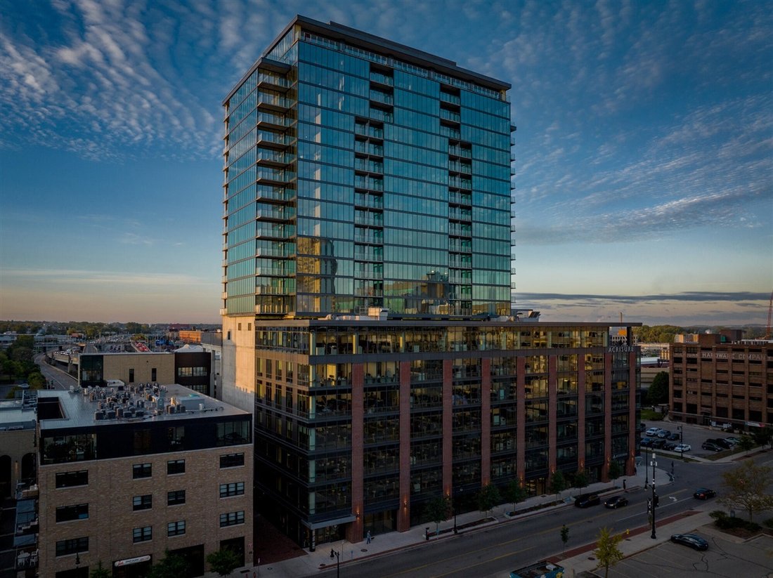 Condo in Grand Rapids, Michigan, United States 1 - 18307719