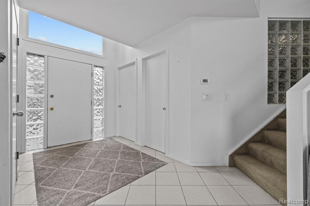 House in Wixom, Michigan, United States 3 - 18307911