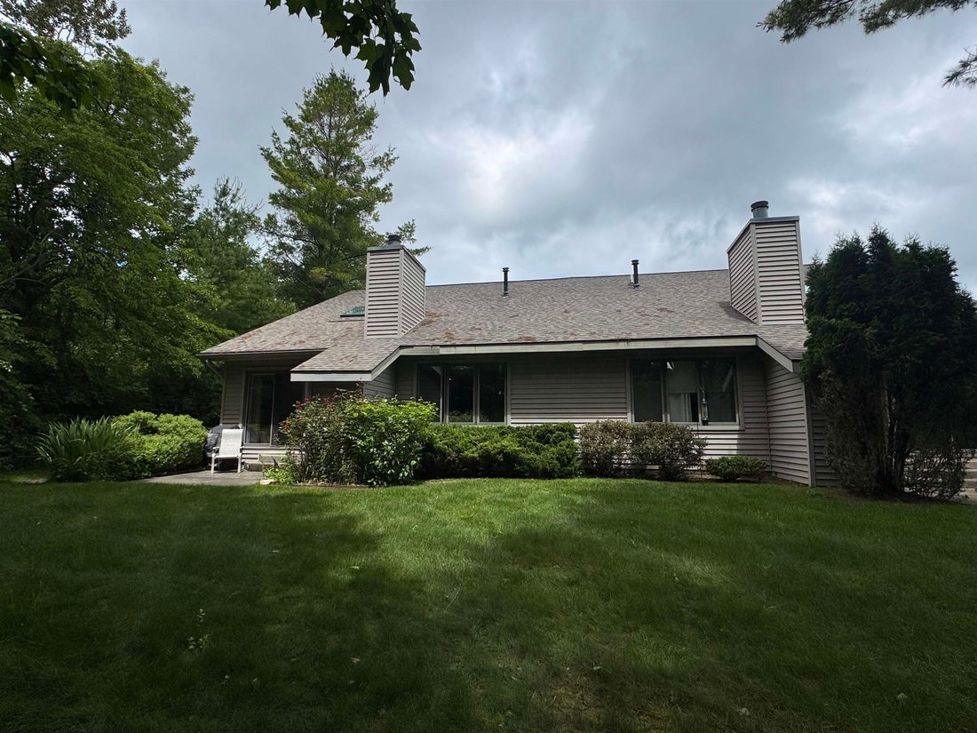 Condo in Suttons Bay, Michigan, United States 3 - 18310242