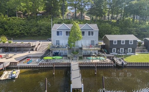 House in Pentwater, Michigan, United States 1