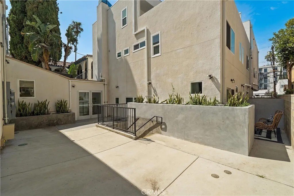 Los Angeles, California, United States 2 - 17552722