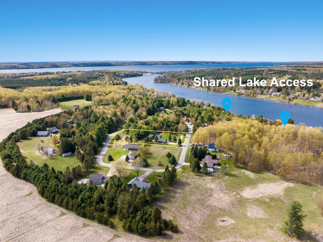 House in Central Lake, Michigan, United States 4 - 18308752