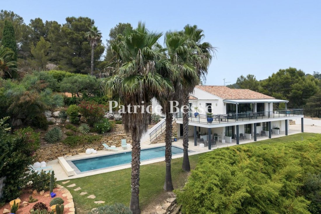 Villa in Bandol, Provence-Alpes-Côte d'Azur, France 1 - 18313304