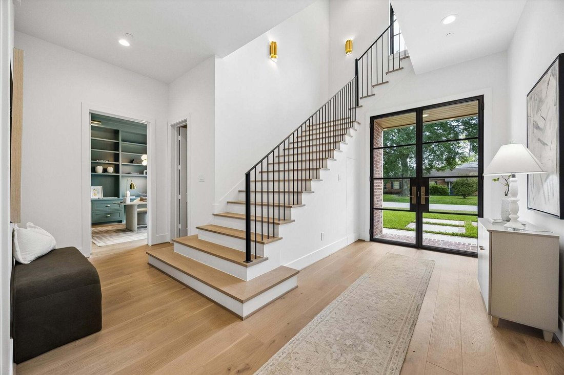 House in Spring Valley Village, Texas, United States 2 - 18111869
