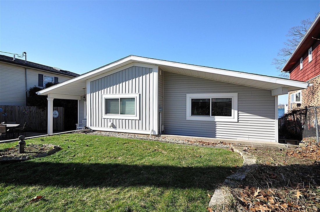 House in Edwardsburg, Michigan, United States 5 - 18310008