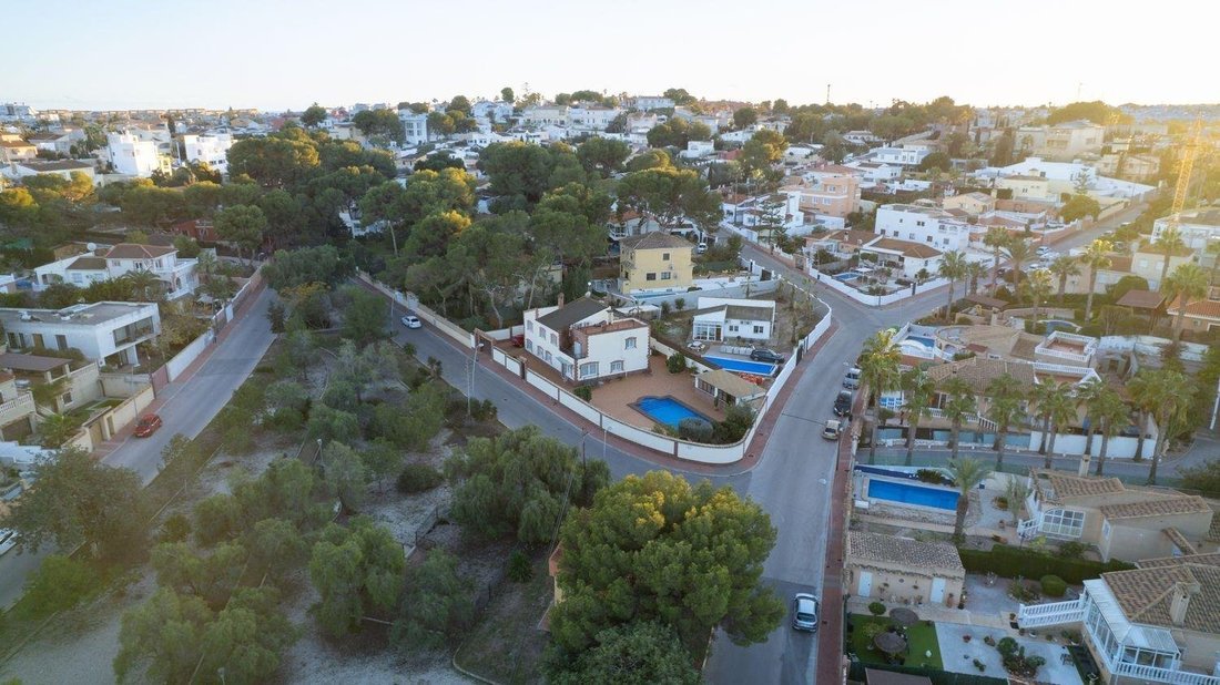 House in Torrevieja, Valencian Community, Spain 1 - 18310824