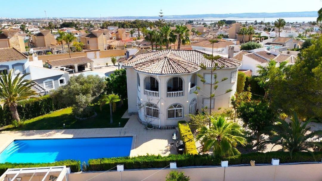 House in Torrevieja, Valencian Community, Spain 1 - 18311011