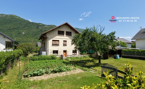 Villa in Challes-les-Eaux, Auvergne-Rhône-Alpes, France 1
