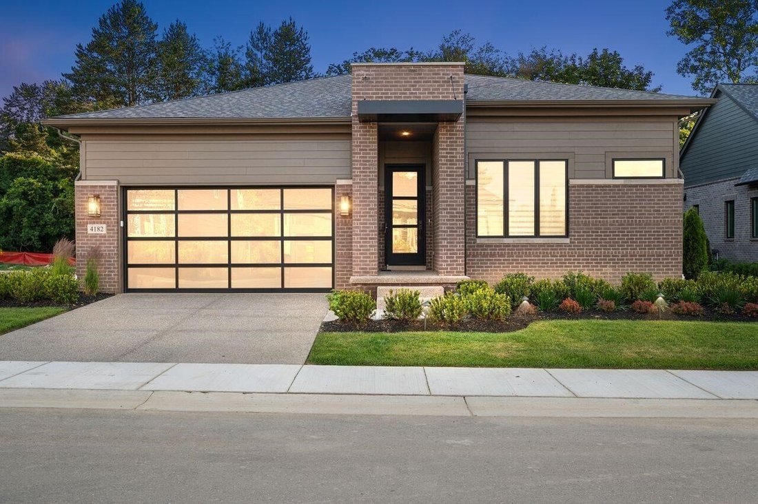 House in Orchard Lake Village, Michigan, United States 1 - 18308503